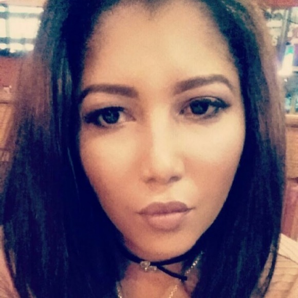 Meet your Posher, Chersi - Picture 1 of 1